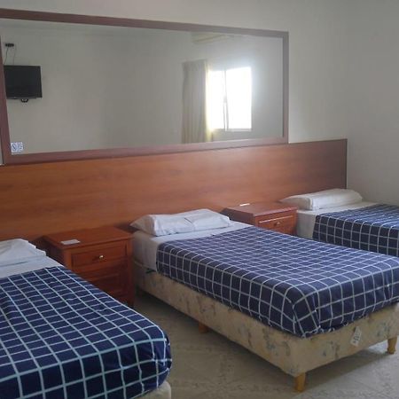 Hotel Cruce Del Desierto Veinticinco de Mayo  Ngoại thất bức ảnh